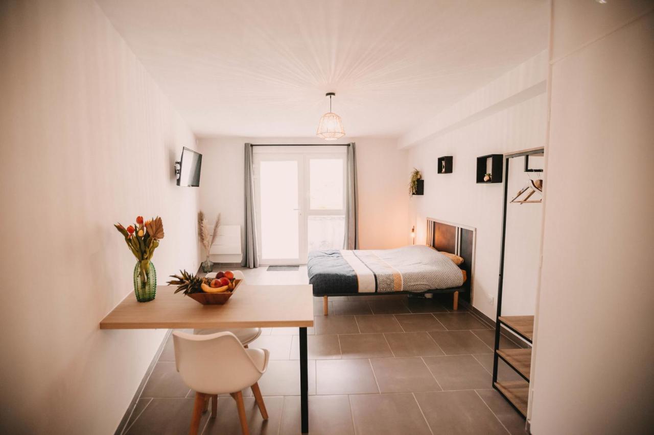 Franc-Bisontin - Unique ! 4 Logements Disponibles Besançon Kültér fotó