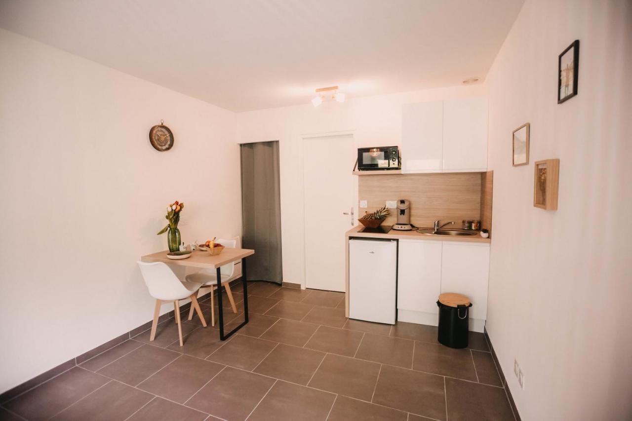 Franc-Bisontin - Unique ! 4 Logements Disponibles Besançon Kültér fotó